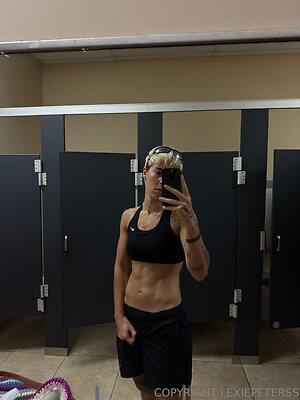 lexiepeterss Nude Leaked Photo #9