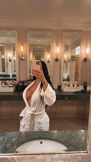 lexivixiof Nude Leaked Photo #19