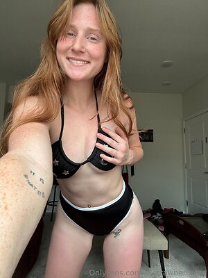 lil strawberry red Nude Leaked Photo #12