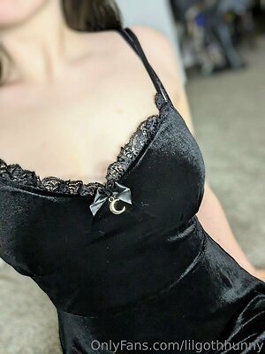 lilgothhunny Nude Leaked Photo #12