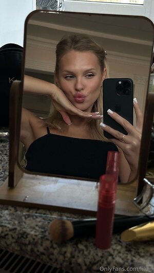 lilu f Nude Leaked Photo #8