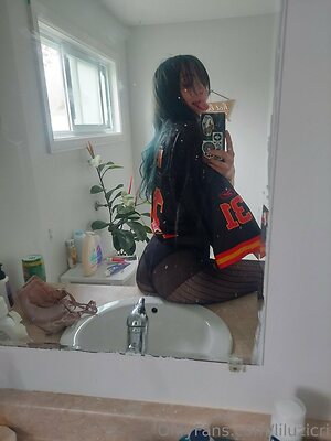 liluzicri Nude Leaked Photo #12