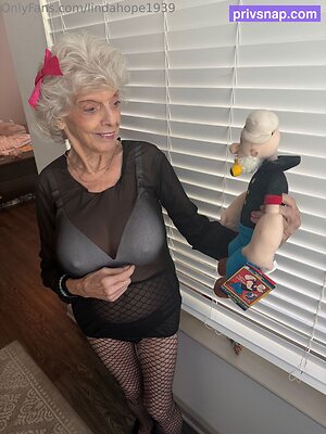 lindahope1939 Nude Leaked Photo #26