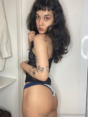 littlemisskimmy Nude Leaked Photo #14