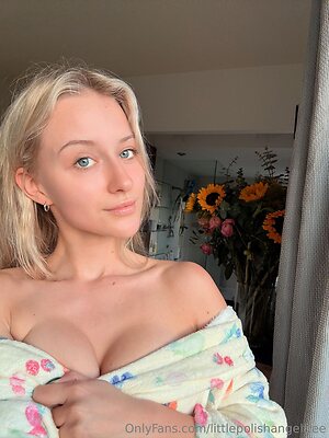 littlepolishangelfree Nude Leaked Photo #17