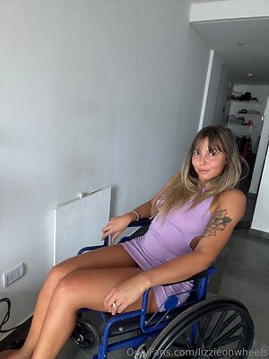 lizzieonwheels Nude Leaked Photo #17