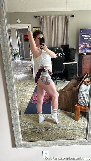 logsterbunny Nude Leaked Photo #4