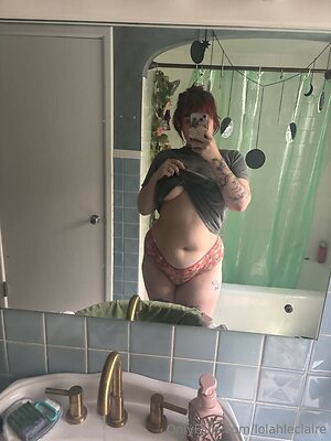lolahleclaire Nude Leaked Photo #13