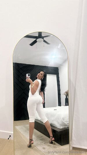 lolateases Nude Leaked Photo #18