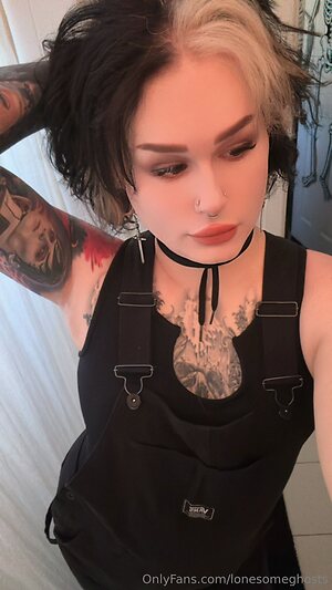 lonesomeghosts avatar