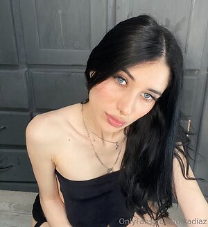 looladiaz Nude Leaked Photo #10
