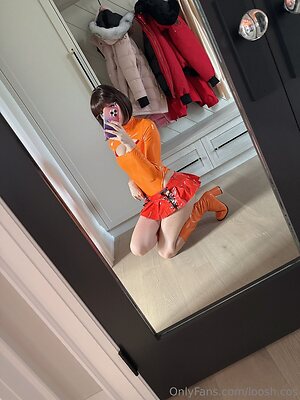 loosh cos Nude Leaked Photo #18