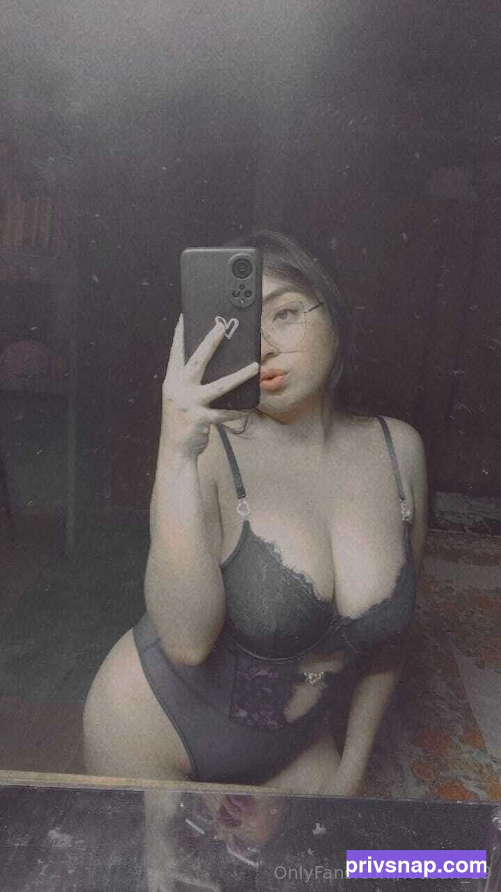 lousan 19 Nude Leaked Photos