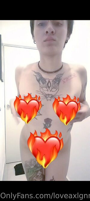 loveaxlgnr Nude Leaked Photo #34