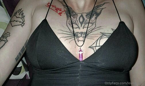 loveaxlgnr Nude Leaked Photo #37