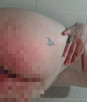 loveaxlgnr Nude Leaked Photo #40