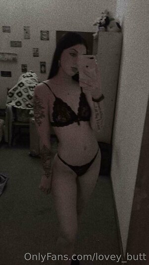 lovey butt Nude Leaked Photo #15