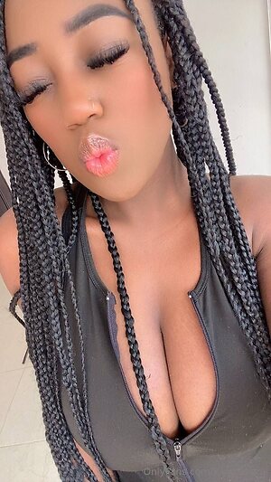 lovezahara Nude Leaked Photo #9