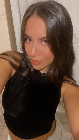 luisinav Nude Leaked Photo #25