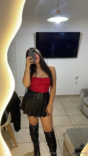 luisinav Nude Leaked Photo #33