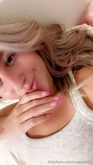 lunasmithx Nude Leaked Photo #12