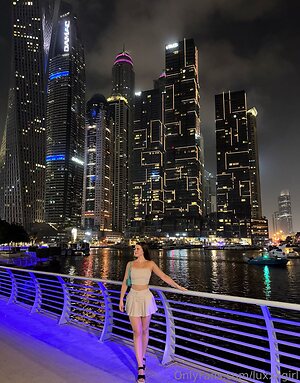 luxxxgirl