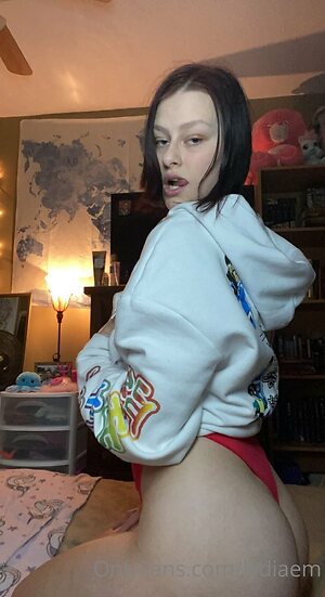 lydiaem Nude Leaked Photo #16