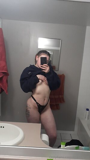 maddy 18 Nude Leaked Photo #4