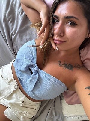maddyroses Nude Leaked Photo #3