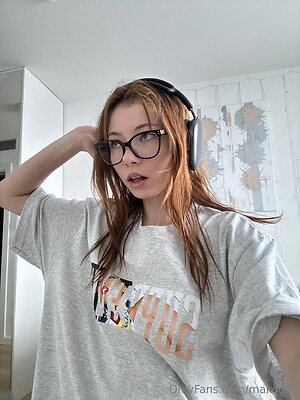makogirl Nude Leaked Photo #7