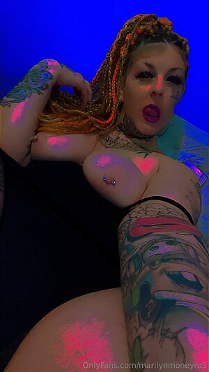 marilynmoneyro3 Nude Leaked Photo #9