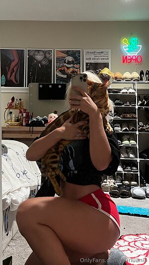 mariuania Nude Leaked Photo #10