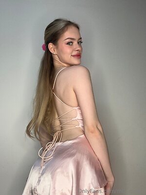 mia miledi Nude Leaked Photo #39