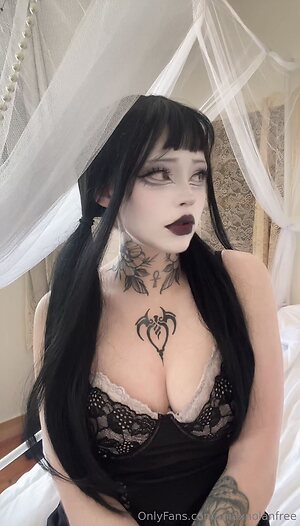 miaxnolanfree Nude Leaked Photo #13