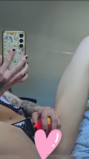 mil cutie23 Nude Leaked Photo #8