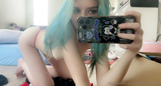 milamondell Nude Leaked Photo #99
