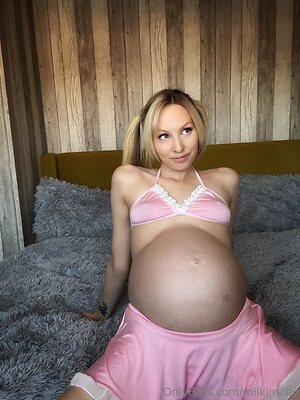 milkimolly Nude Leaked Photo #13