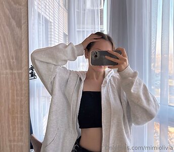 mimiolivia Nude Leaked Photo #6