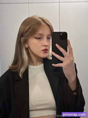 mimiolivia Nude Leaked Photo #28