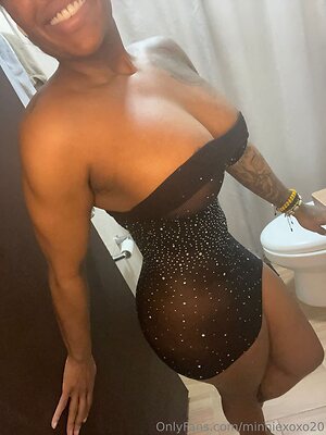 minniexoxo20 Nude Leaked Photo #15