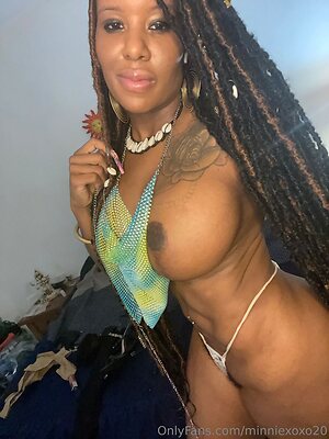 minniexoxo20 Nude Leaked Photo #20