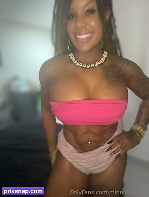 minniexoxo20 Nude Leaked Photo #21