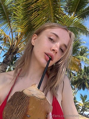 mirlen love Nude Leaked Photo #3