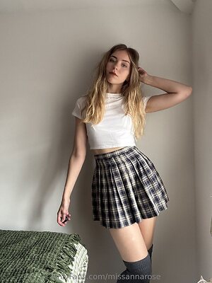 missannarose Nude Leaked Photo #9