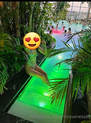 missvanessa0 Nude Leaked Photo #14