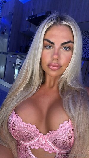 missymillyxo Nude Leaked Photo #6