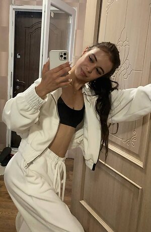 mollylo Nude Leaked Photo #26
