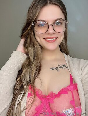 mollymariexo Nude Leaked Photo #13