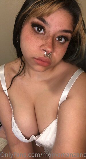 momomanzanafree Nude Leaked Photo #9