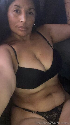 morochaloly Nude Leaked Photo #4